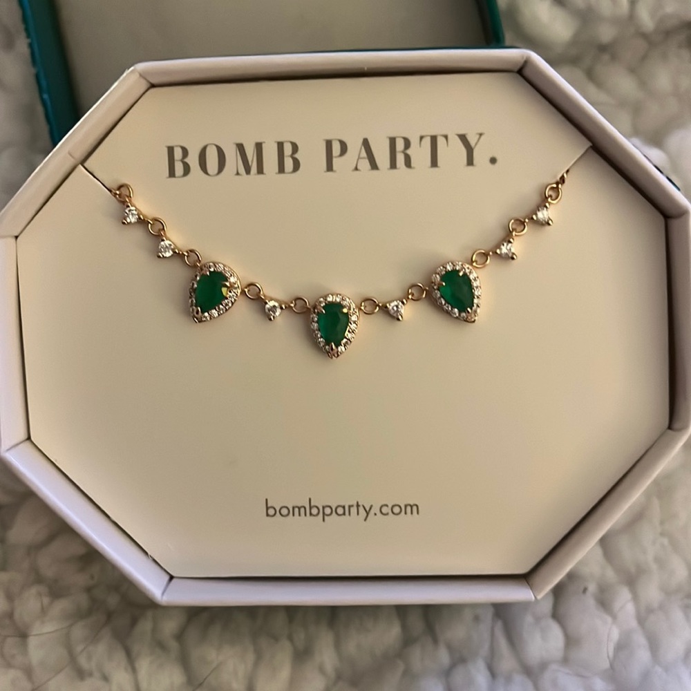 Bomb party May Necklace